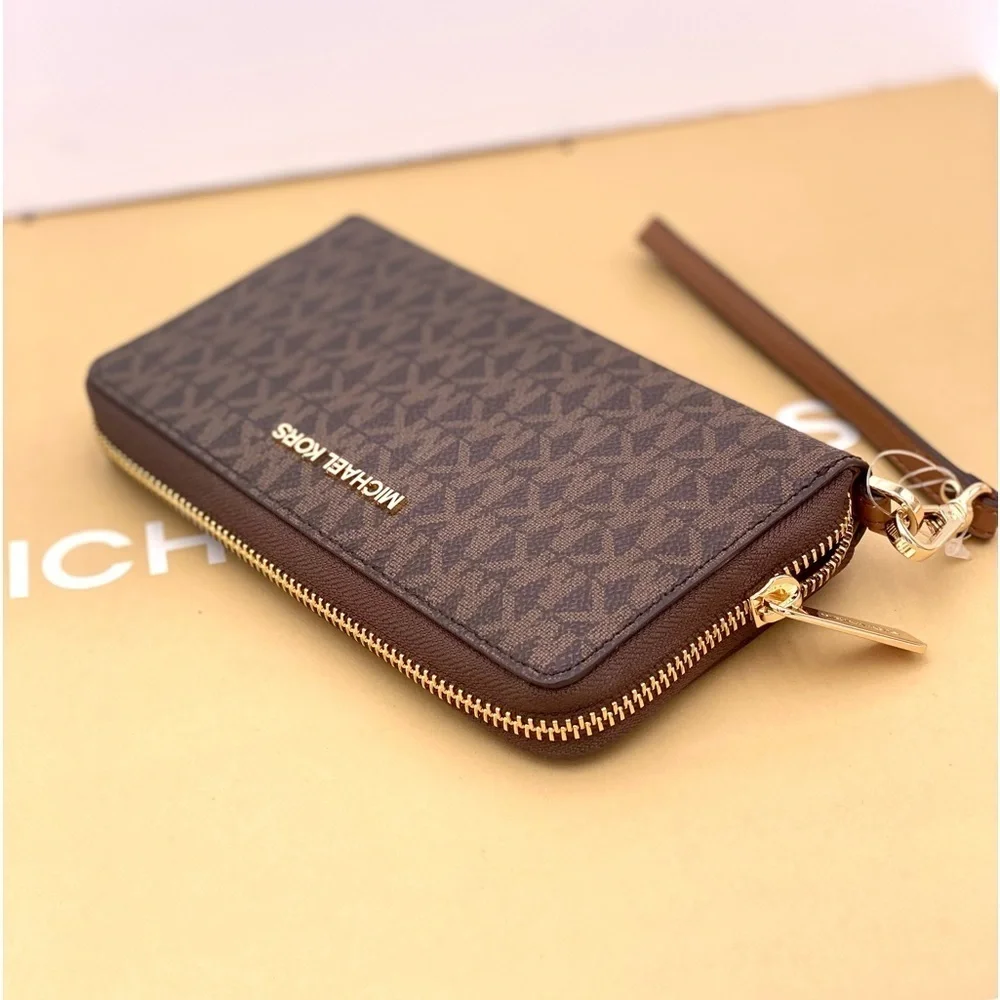 Michael Kors Jet Set Travel Wallet Phone Case Brown